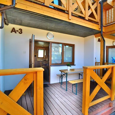 Tropikana Domki, 롯지