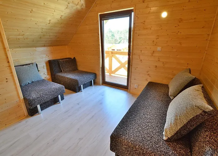 山林小屋 Tropikana Domki, *