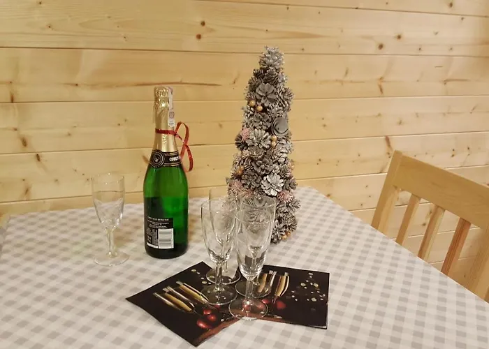 Tropikana Domki, Orman Evi *